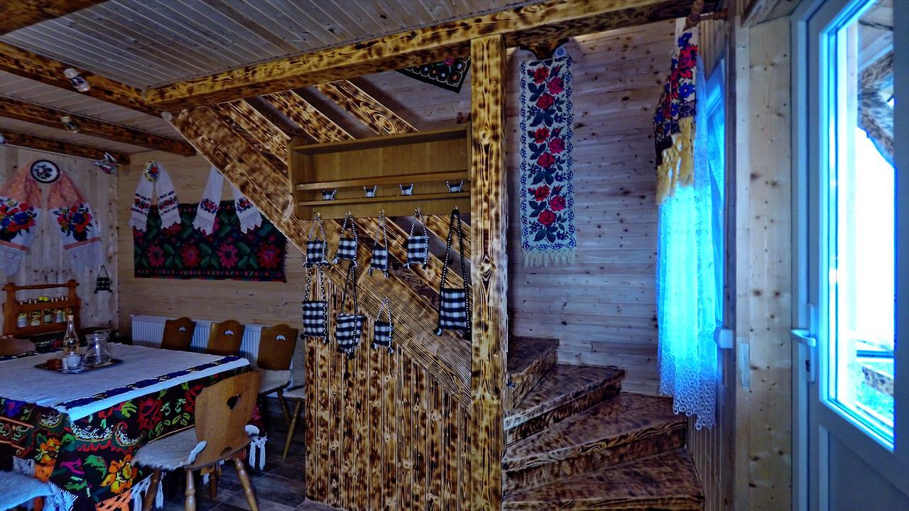 Pensiunea Lore&Sara Satu Sugatag Ngoại thất bức ảnh